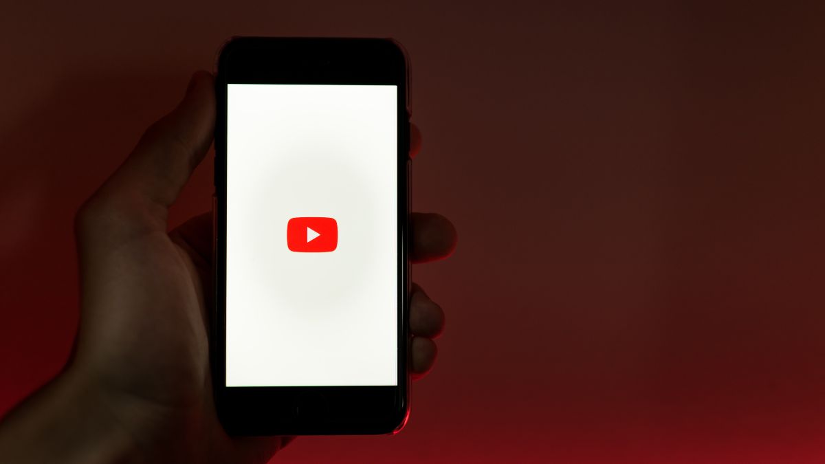 youtube-may-soon-allow-users-to-search-their-favourite-songs-by-humming-how-will-it-work